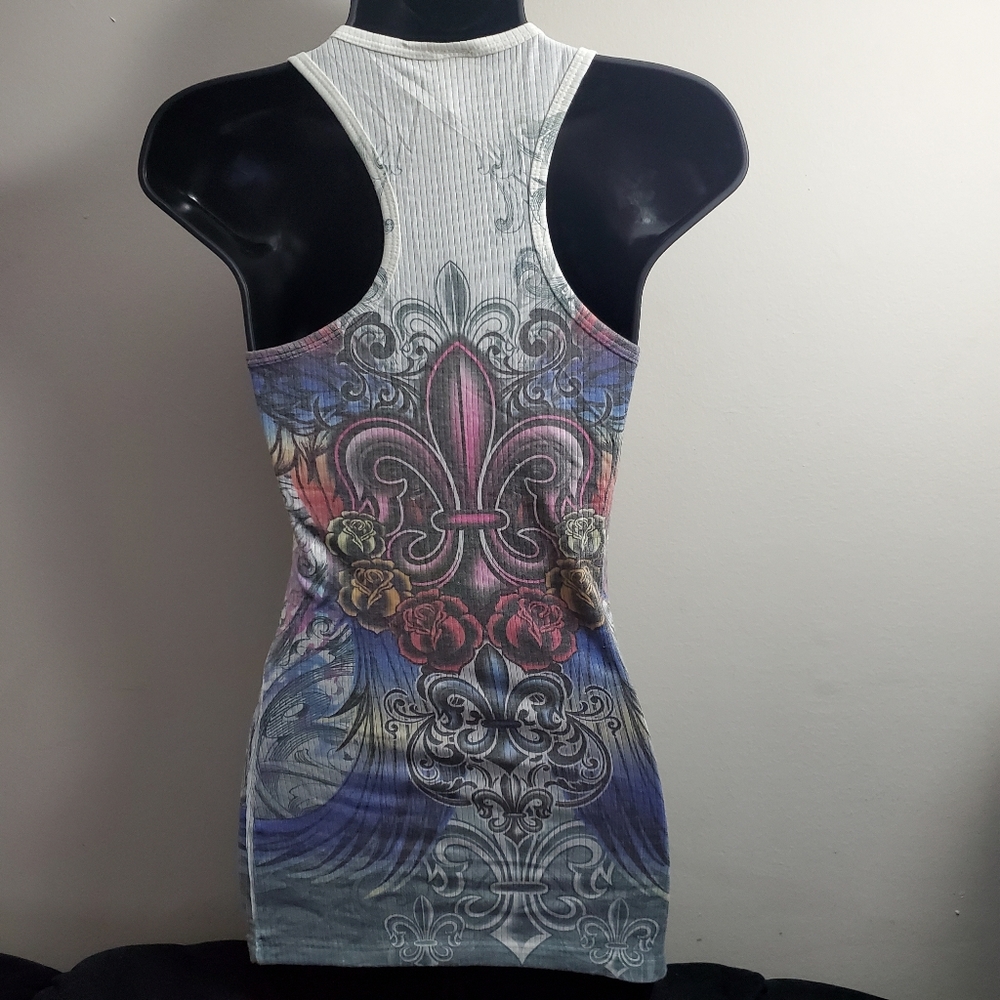 New Beautiful Racer Back Tank Top - Picture 3 of 8